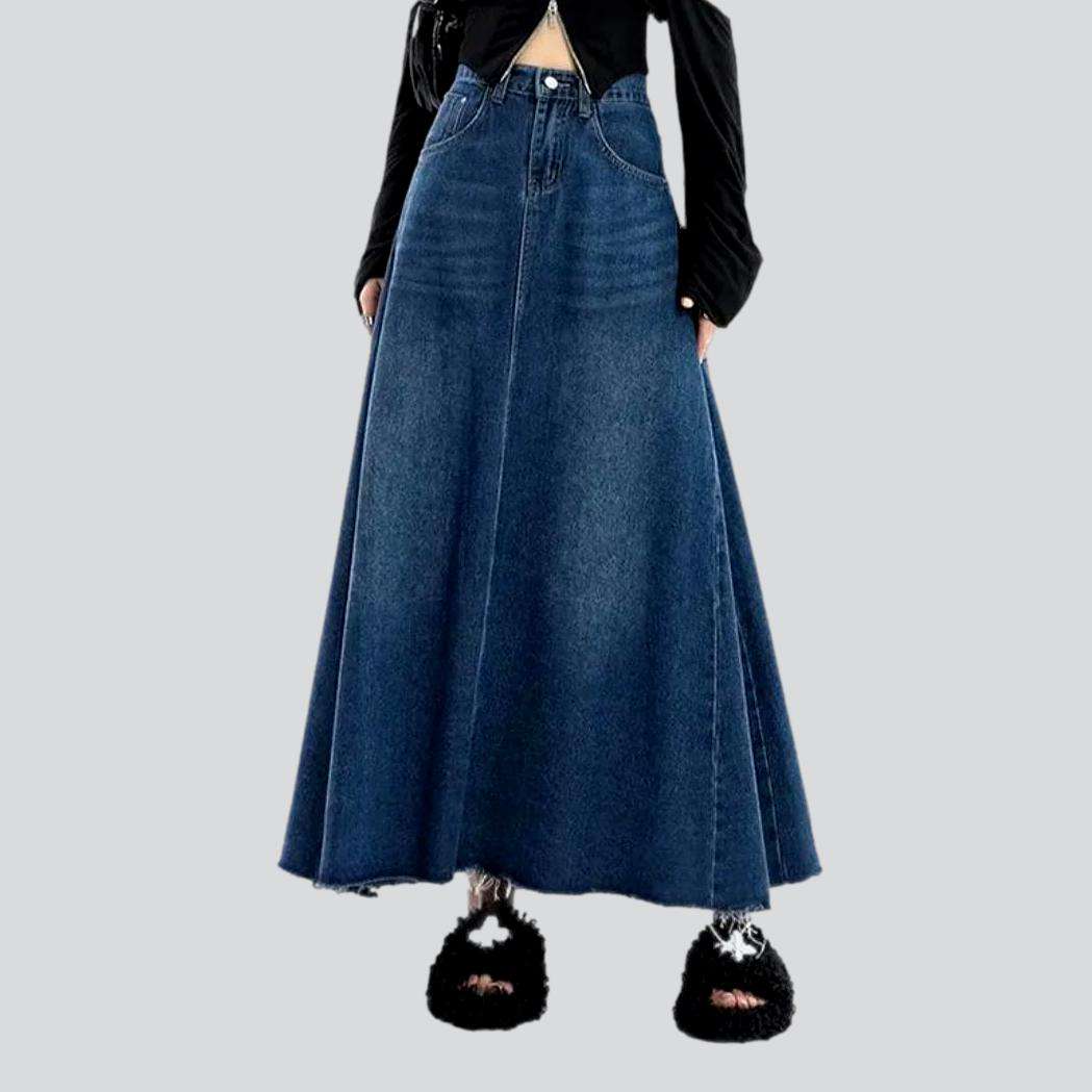 A-line raw hem denim skirt